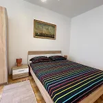 Διαμέρισμα Tulux Πόρετς