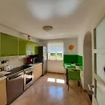 Διαμέρισμα Tulux Πόρετς